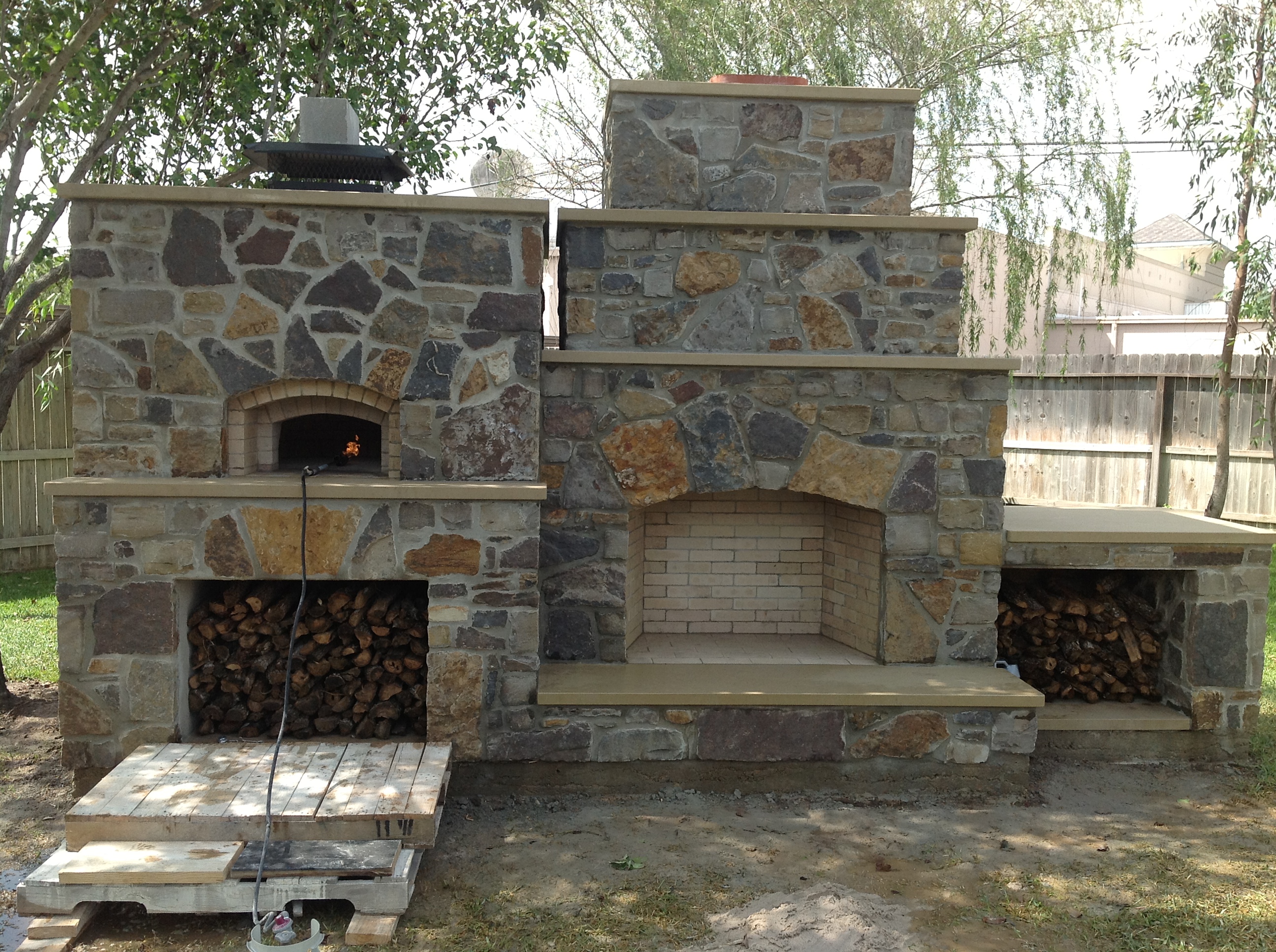 http://texasovenco.com/wp-content/uploads/2013/10/pizza-oven-curing-propane.jpg