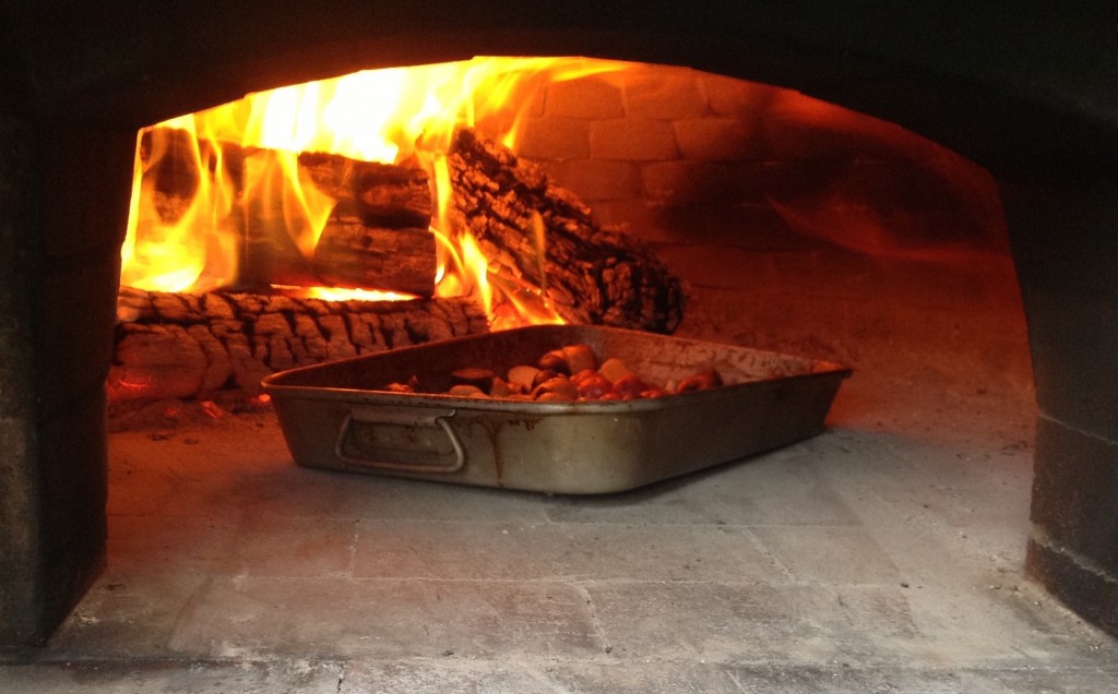 wood-fired-oven-convection-roasting sausage