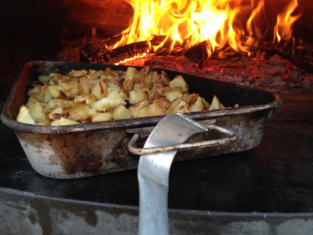 Texas Oven Co. Best Pans for Cooking in a Wood-fired Oven - Texas