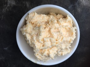 cheesy garlic bread key component